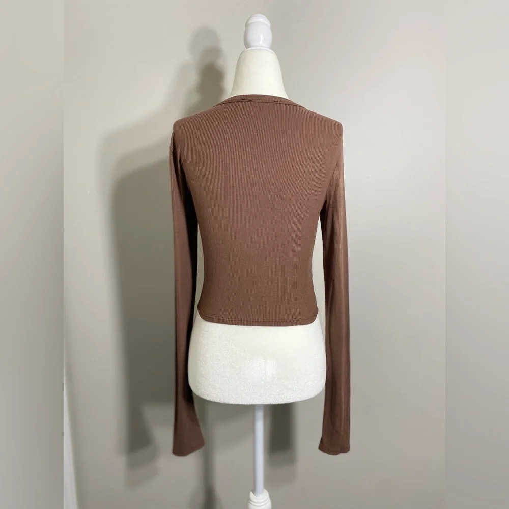 Large naked wardrobe LH Brown Tan Ribbed Long Sleeve Cropped Shirt - Picture 4 of 6